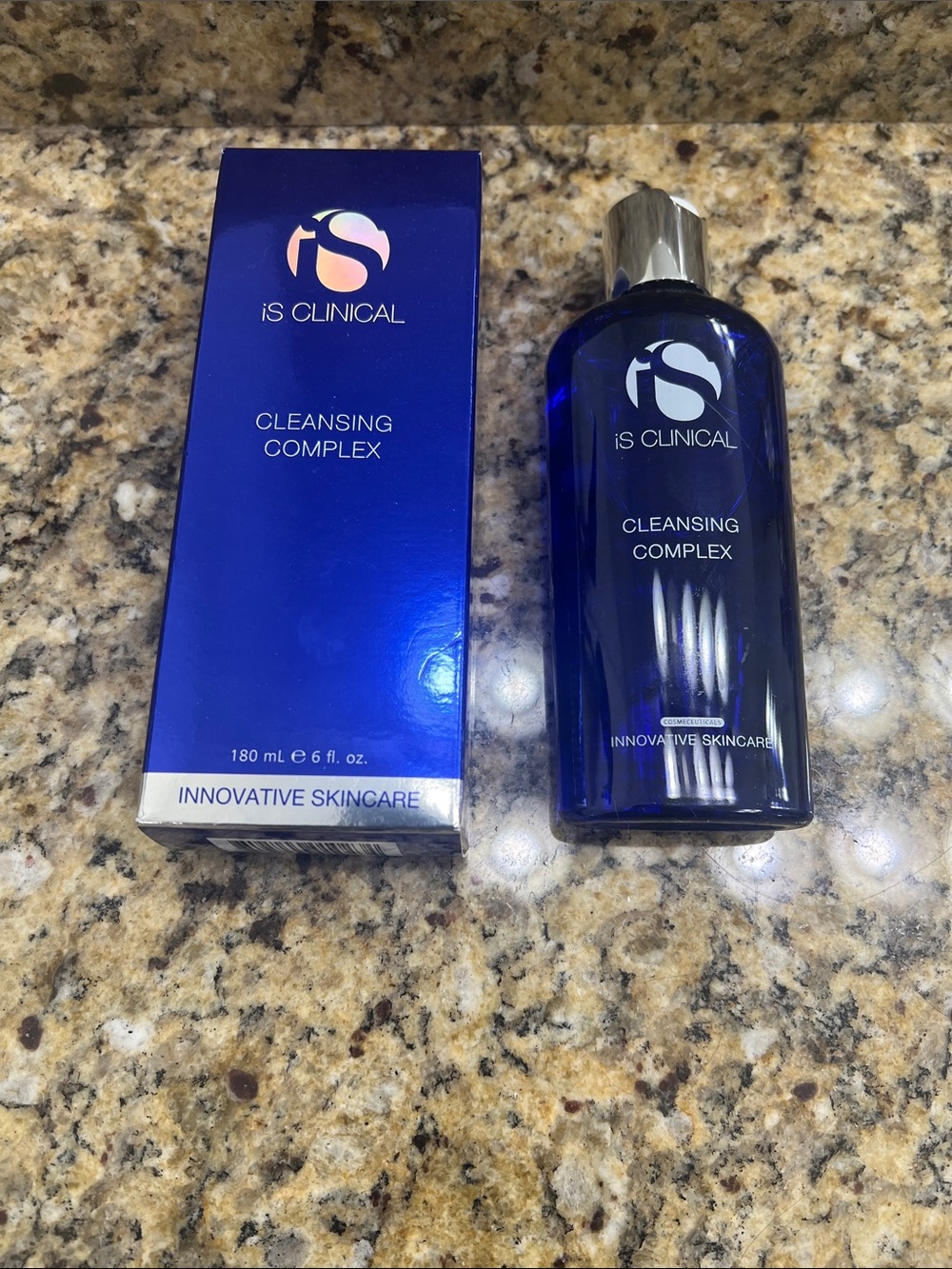 iS Clinical Cleansing Complex